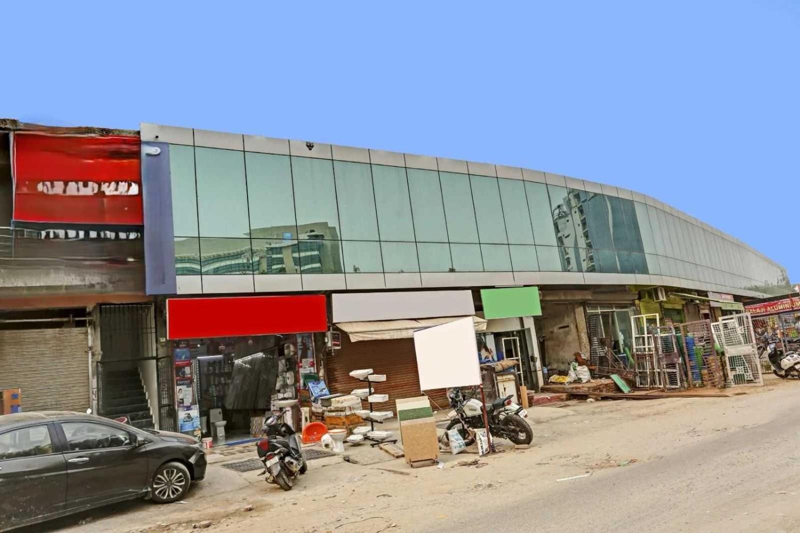 Hotel O Heritage Inn Noida Ngoại thất bức ảnh