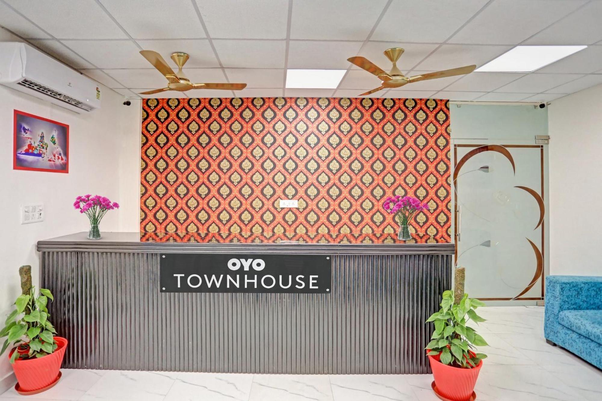 Hotel O Heritage Inn Noida Ngoại thất bức ảnh